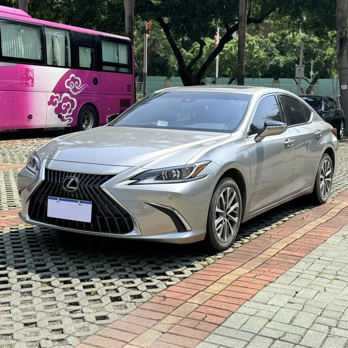 2022 Lexus ES 200 Excellence