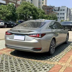 2022 Lexus ES 200 Excellence — фото 5