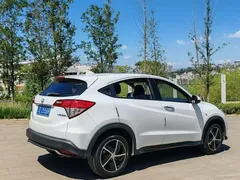 2022 Honda Vezel 1.5L CVT Pioneer, белый — фото 9