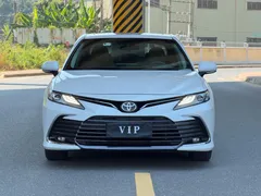 2022 Toyota Camry 2.0G Luxury, белый — фото 2