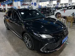 2023 Toyota Camry 2.5G Luxury, чёрный — фото 3