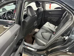 2023 Toyota Camry 2.5G Luxury, чёрный — фото 5