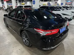2023 Toyota Camry 2.5G Luxury, чёрный — фото 9