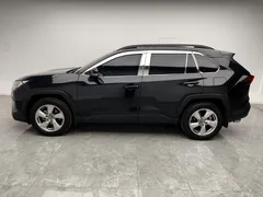 2021 Toyota RAV4 2.0L CVT 4WD Fashion, чёрный — фото 4