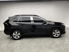 2021 Toyota RAV4 2.0L CVT 4WD Fashion, чёрный — фото 8