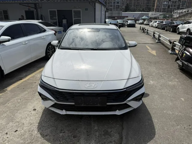 2023 Hyundai Elantra 1.5L CVT GLX Elite