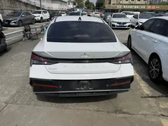 2023 Hyundai Elantra 1.5L CVT GLX Elite, белый — фото 12