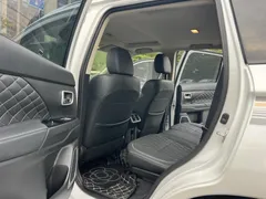 2021 Mitsubishi Outlander 2.0L 2WD 5, белый — фото 8