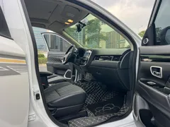 2021 Mitsubishi Outlander 2.0L 2WD 5, белый — фото 9