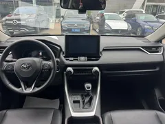 2022 Toyota RAV4 2.0L CVT 2WD Fashion Plus, чёрный — фото 6