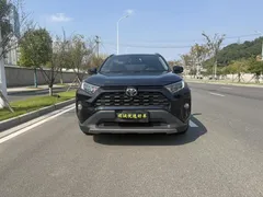2023 Toyota RAV4 2.0L CVT 2WD Fashion Plus, чёрный — фото 2