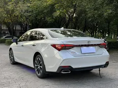 2023 Toyota Avalon 2.0L CVT Luxury, белый — фото 6