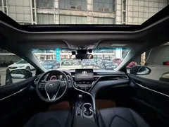2021 Toyota Camry 2.0G Luxury, белый — фото 8