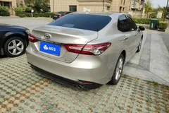2021 Toyota Camry 2.0G Luxury — фото 9