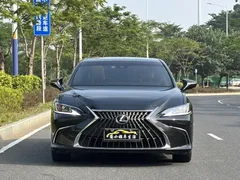 2022 Lexus ES 200 Excellence, чёрный — фото 2