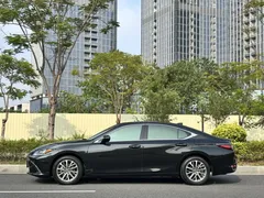 2022 Lexus ES 200 Excellence, чёрный — фото 3