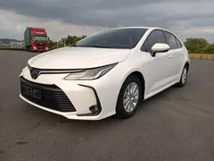 2021 Toyota Corolla 1.5L CVT, белый — фото 1