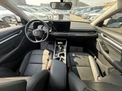 2023 Geely Emgrand 4th Gen 1.5L CVT Premium Champion, белый — фото 5