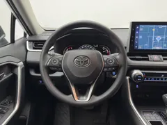 2021 Toyota RAV4 2.0L CVT 2WD Fashion, белый — фото 11