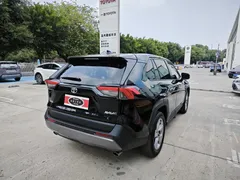 2022 Toyota RAV4 2.0L CVT 2WD Fashion, чёрный — фото 8