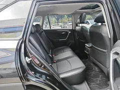 2022 Toyota RAV4 2.0L CVT 2WD Fashion, чёрный — фото 27