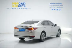 2022 Lexus ES 200 Excellence — фото 3