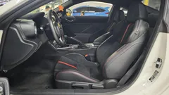 2022 Subaru BRZ 2.4L MT, белый — фото 9