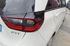 2021 Honda Fit 1.5L CVT, белый — фото 8