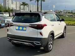 2021 Kia Seltos 1.5L CVT, белый — фото 7