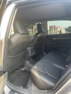 2023 Toyota Camry 2.5G Luxury — фото 4
