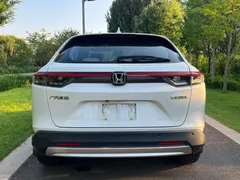 2023 Honda Vezel 1.5L CVT Luxury, белый — фото 6