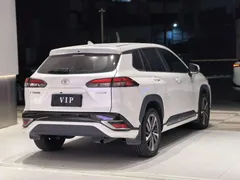 2023 Toyota Frontlander 2.0L CVT Sport, белый — фото 6