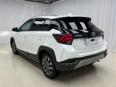 2022 Toyota Yaris L Zhixuan X 1.5L CVT Luxury Plus, белый — фото 4