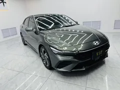 2023 Hyundai Elantra 1.5L CVT LUX Premium — фото 3