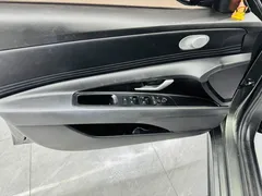 2023 Hyundai Elantra 1.5L CVT LUX Premium — фото 5