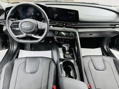2023 Hyundai Elantra 1.5L CVT LUX Premium — фото 11