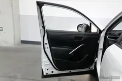 2023 Toyota Frontlander 2.0L CVT Elite, белый — фото 10
