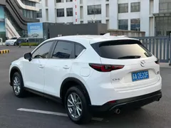 2022 Mazda CX-5 2.0L AT 2WD Comfort, белый — фото 9