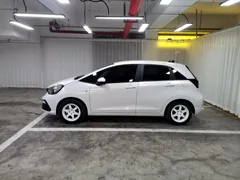 2023 Honda Fit 1.5L CVT, белый — фото 3