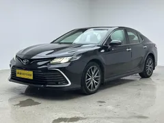 2021 Toyota Camry 2.5G Luxury, чёрный — фото 1