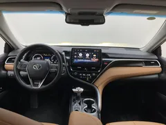 2021 Toyota Camry 2.5G Luxury, чёрный — фото 9