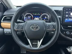 2021 Toyota Camry 2.5G Luxury, чёрный — фото 11