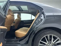 2021 Toyota Camry 2.5G Luxury, чёрный — фото 13