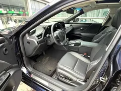 2021 Lexus ES 200 Excellence, чёрный — фото 6