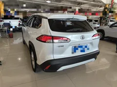 2023 Toyota Corolla Cross 2.0L CVT Luxury, белый — фото 9