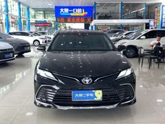 2023 Toyota Camry 2.0G Luxury, чёрный — фото 2