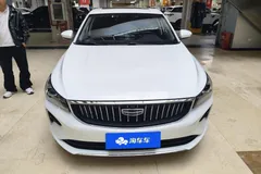 2022 Geely Emgrand 4th Gen 1.5L CVT Premium, белый — фото 3