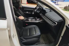 2022 Geely Emgrand 4th Gen 1.5L CVT Premium, белый — фото 6