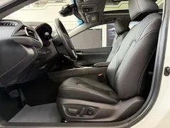 2023 Toyota Camry 2.5Q Flagship, белый — фото 4
