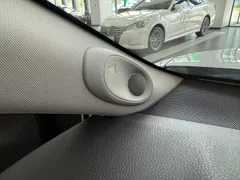 2023 Toyota Camry 2.5Q Flagship, белый — фото 13